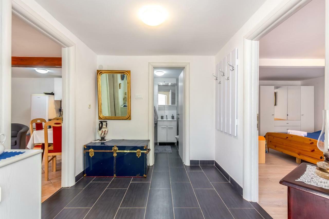 Apartment Lucija Бакар Экстерьер фото
